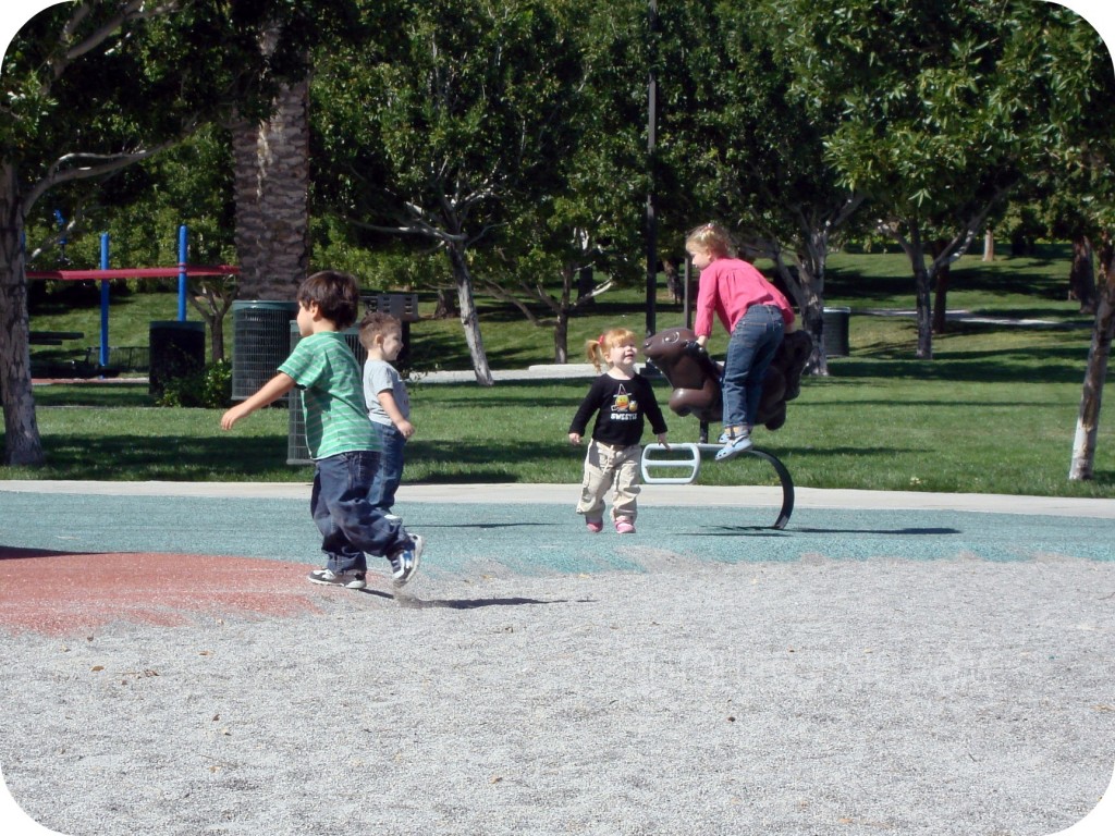 toddlers at park