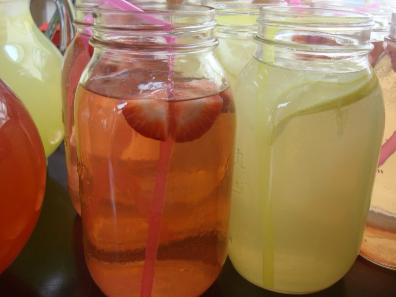 Mason Jars Lemonade