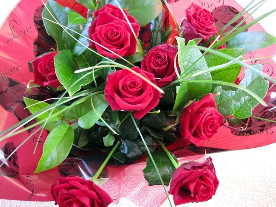 Guest Post: Useful Tips When It Comes To Buying Flowers - {Not Quite