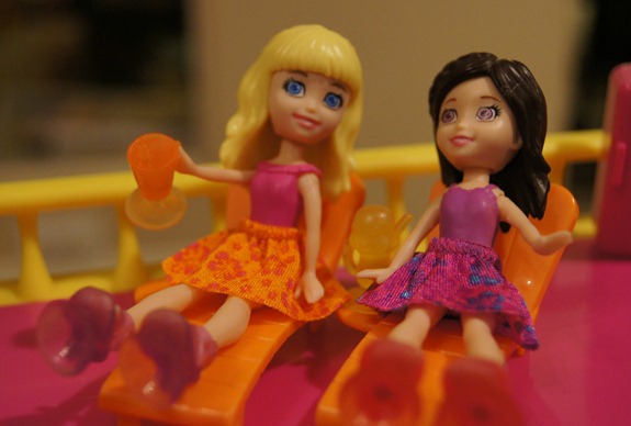 Polly Pocket Spin N Surprise Hotel rooftop