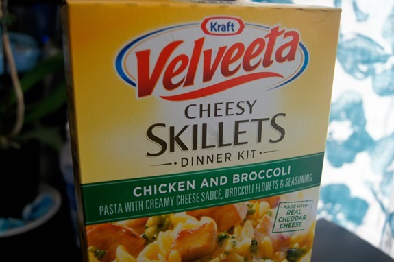 Velveeta Cheesy Skillets- Chicken and Broccoli #CookinComfort #shop