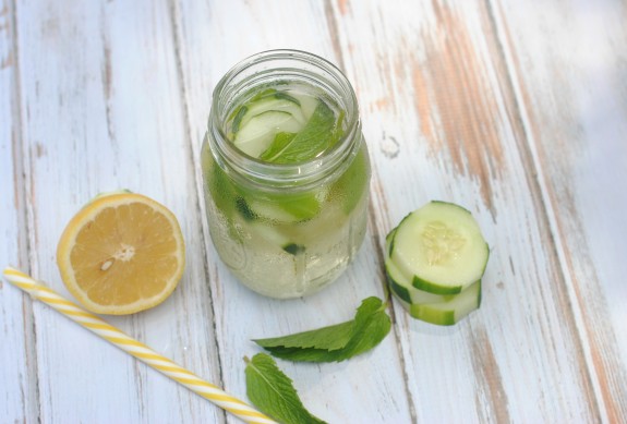  Drinking enough water is so important for your health! Whether you’re trying to drink more water to detox your body or for fitness or weight loss goals, flavored and fruit infused water makes it a little more fun! This recipe for Cucumber Lemon Mint Infused Water is delicious and easy to make, so you’ll stay hydrated all summer long.