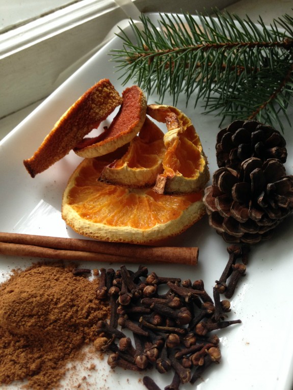 DIY Holiday Potpourri Ingredients