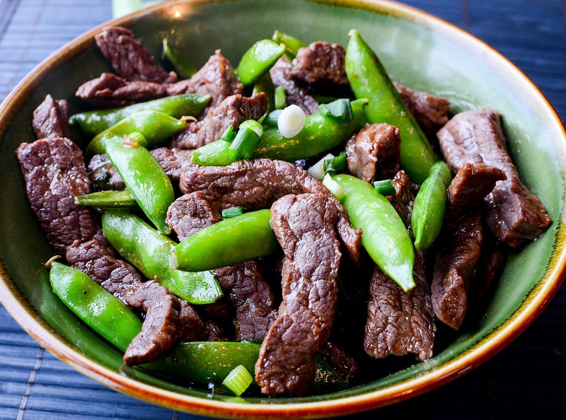 Looking for an easy Keto and Paleo approved recipe idea? This Beef and Sugar Snap Peas recipe which uses Sirloin Steak is so easy but tastes fancy. It’s simple enough to make for yourself, for your family, or just for two. It’s pretty quick and it’s healthy, too!