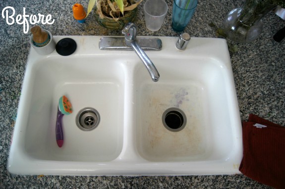 This sink needed a makeover! Come see the after photo! #FoamSensations #CollectiveBias {Before}