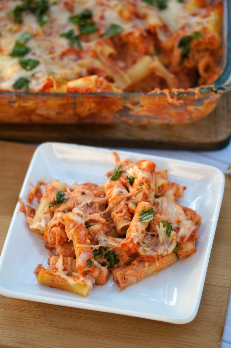 Need an easy, meatless baked ziti recipe? This one features mozzarella, ricotta, parmesan and fresh basil and it’s so good, you won’t even miss the meat!