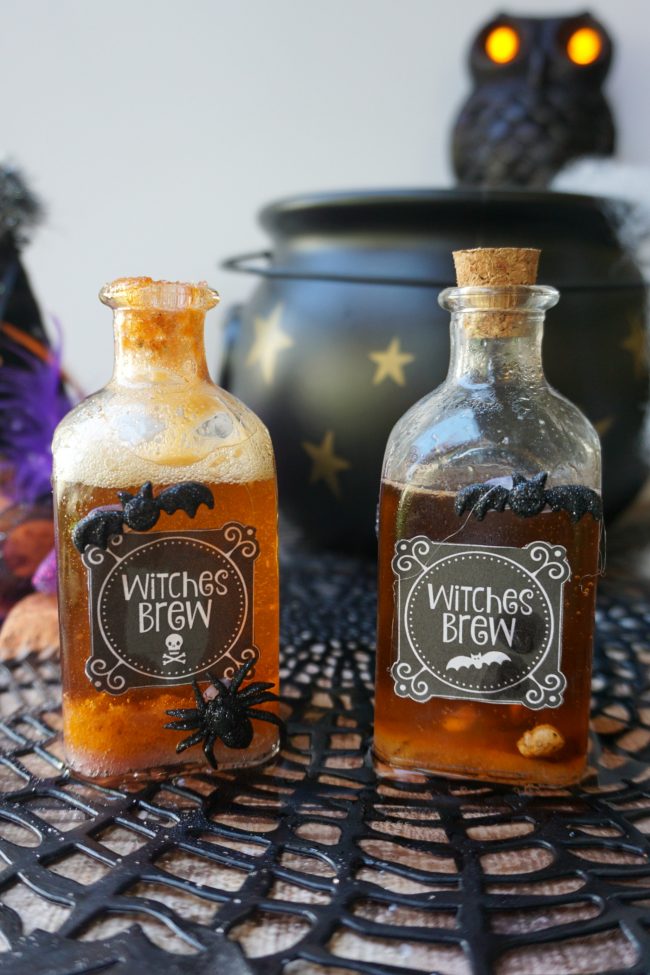 Whether you’re trying to get that Harry Potter in Potions class aesthetic or you need some cheap and easy Halloween decor ideas, don’t miss these free printable Witches Brew Potion Bottle Labels! Just grab these free printable labels and an inexpensive {or vintage!} glass jar and DIY some magic!