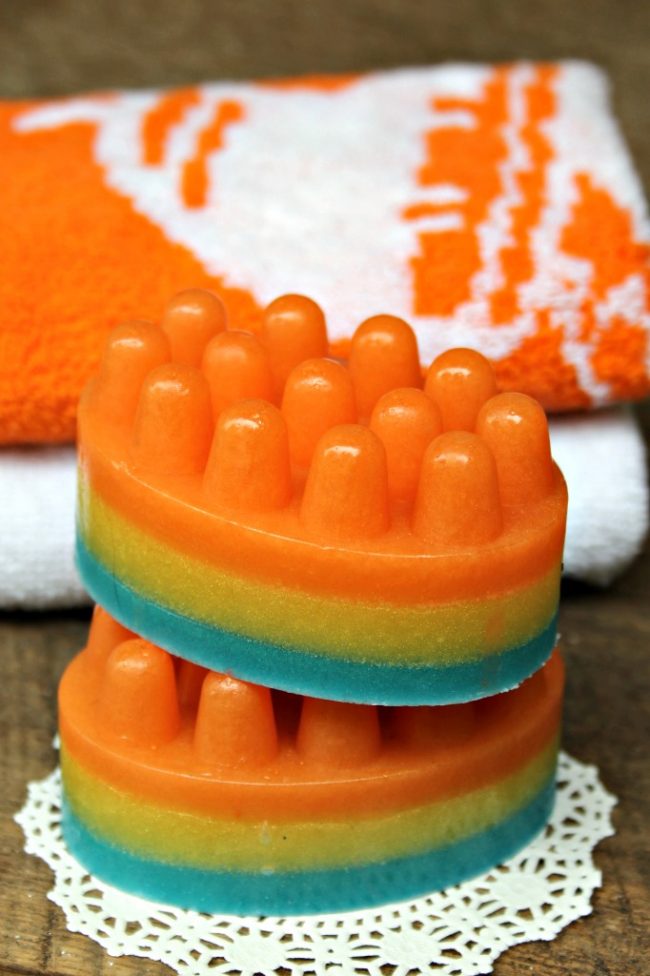 You can make your own massage bars with this easy DIY soap recipe! All you need are a few supplies like essential oils and glycerin, the perfect cute mold, and these melt and pour directions and you can have pretty massage bars for your next bath. This craft is great for beginners and makes a great holiday gift too!