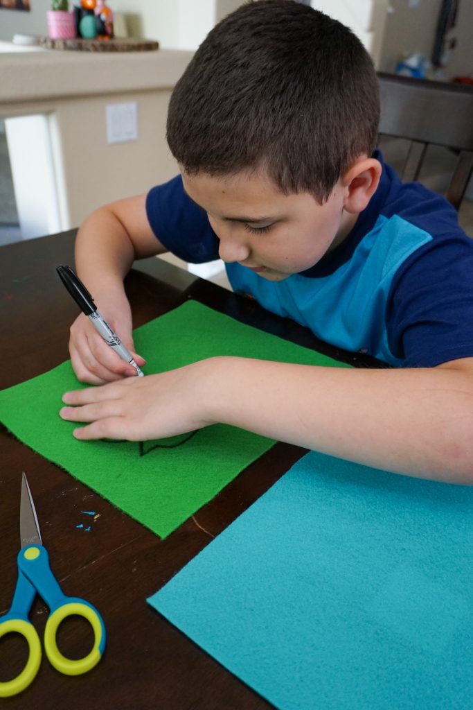 Have kids who love the Ugly Dolls movie? You can make your own DIY Uglydolls with this easy no sew tutorial! No pattern is required and you can let your kids be creative and use their imaginations!