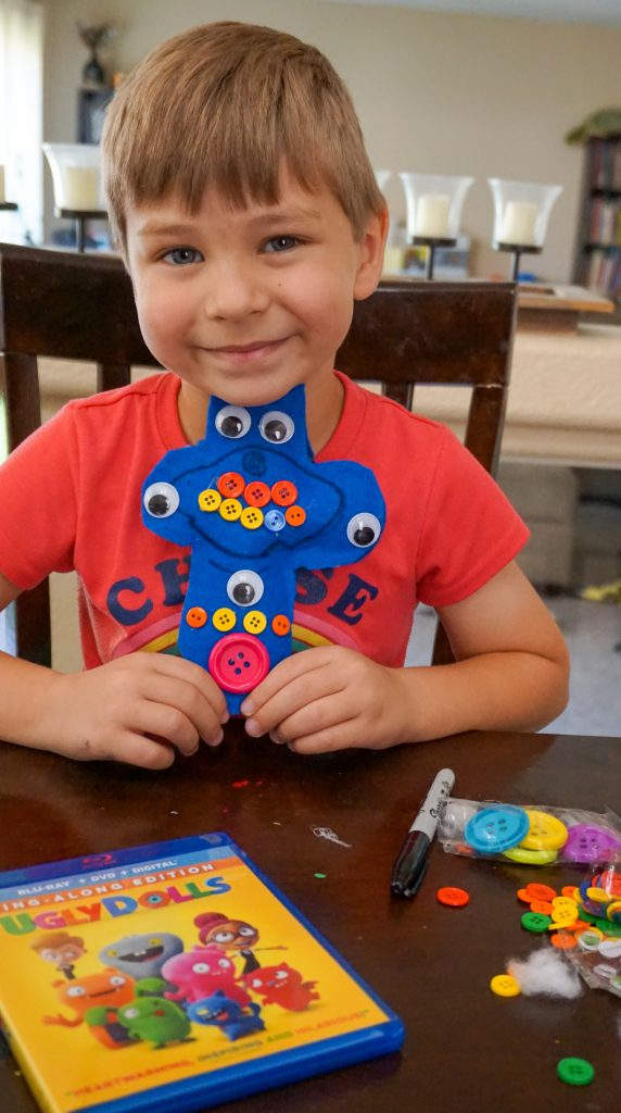 Have kids who love the Ugly Dolls movie? You can make your own DIY Uglydolls with this easy no sew tutorial! No pattern is required and you can let your kids be creative and use their imaginations!