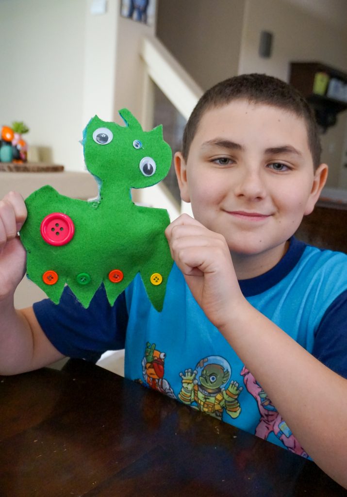Have kids who love the Ugly Dolls movie? You can make your own DIY Uglydolls with this easy no sew tutorial! No pattern is required and you can let your kids be creative and use their imaginations!