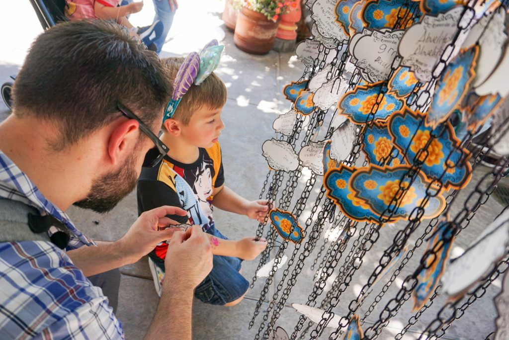 Everyone knows that one of the best places to celebrate holidays is at Disneyland and California Adventure- and Halloween is no exception! Come check out my top 10 must-do things for 2019 Disneyland Halloween! Of course it includes spooky decorations, characters in costume, delicious food, lots of tricks and of course, lots of treats!