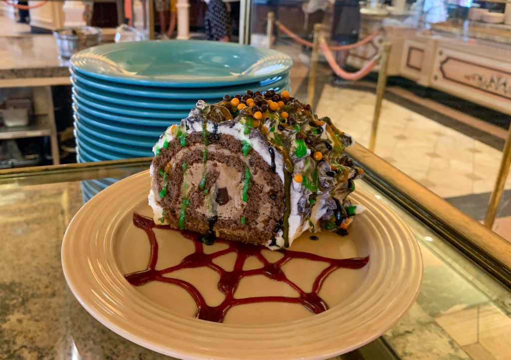 One of the best things about being at Disneyland is the treats- especially during holidays like Halloween! Check out some of the cute desserts and other treats available for kids and adults right now at Disneyland and California Adventure- with pictures and reviews!