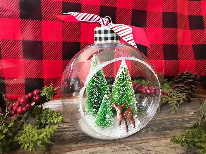 Make your Christmas tree unique this year with some easy DIY homemade Christmas ornaments! Come check out over 25 ideas including some that kids can do. There are personalized ornaments, photo ornaments, glass glitter ornaments, and even rustic wood ornaments. You can even get some of the supplies at the dollar store!