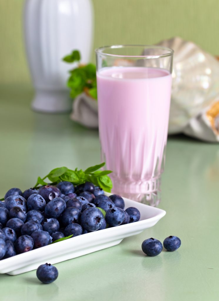 Smoothies have so many uses- they can be good for weight loss, a good way for kids to eat more fruits and vegetables, and can make an easy on the go breakfast. Check out these delicious and easy smoothie recipes for a treat!