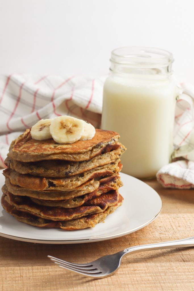 Who doesn’t love homemade pancakes from scratch on a weekend morning? These Peanut Butter Banana Oat Pancakes are fluffy and delicious- and aside from the chocolate chips, they’re even healthy! This recipe is easy enough for kids to help with too.