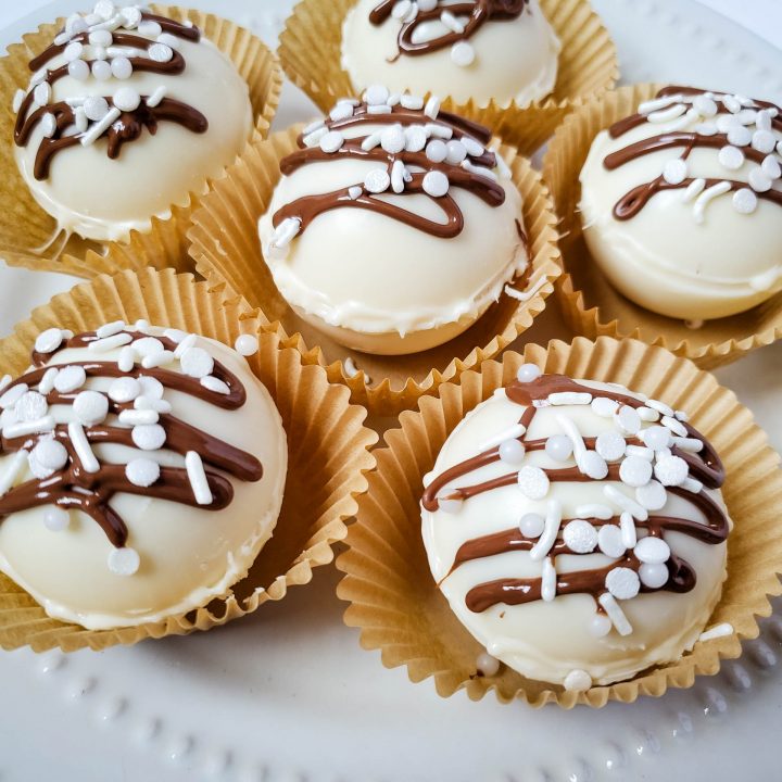 White Chocolate Caramel Cappuccino Bombs