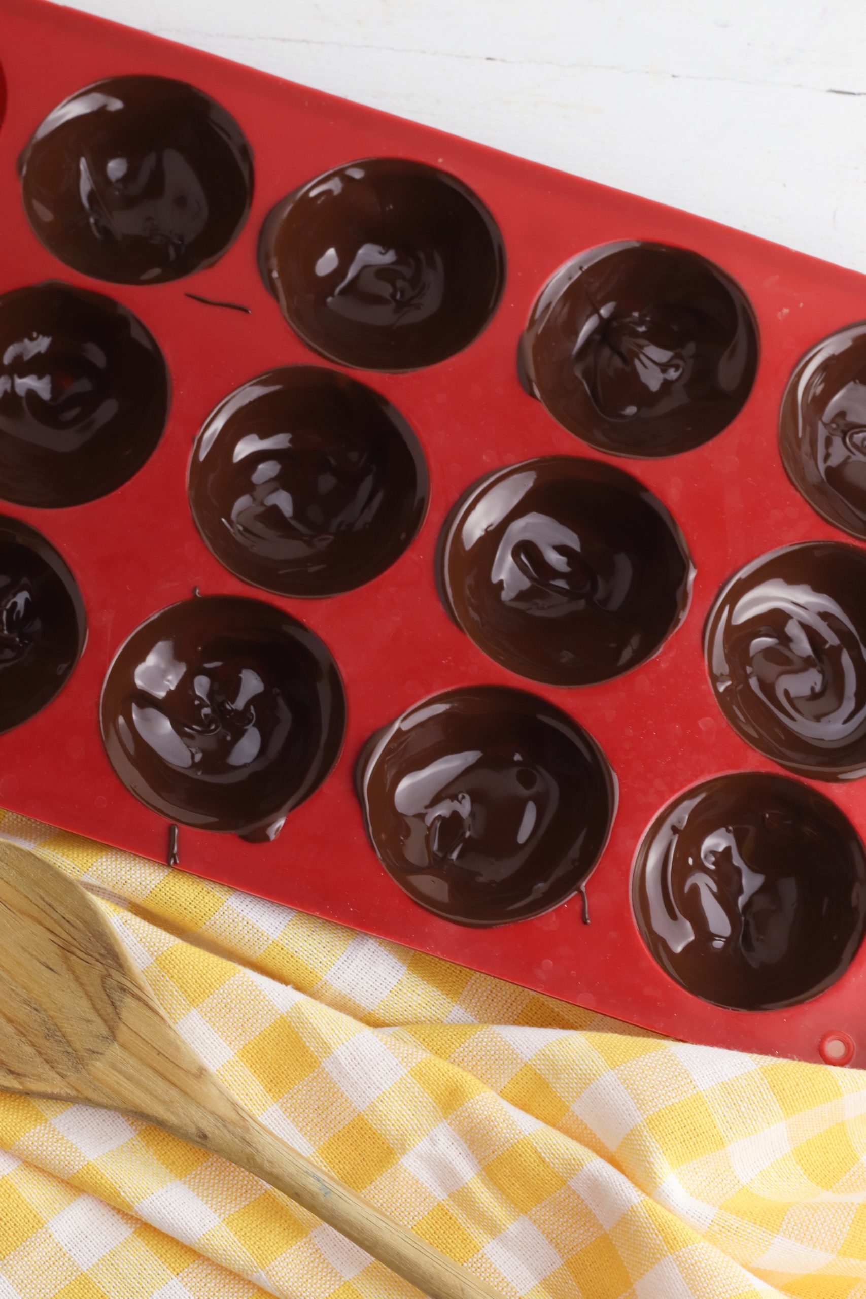 Peanut Butter Cup Hot Cocoa Bombs Recipe - {Not Quite} Susie Homemaker