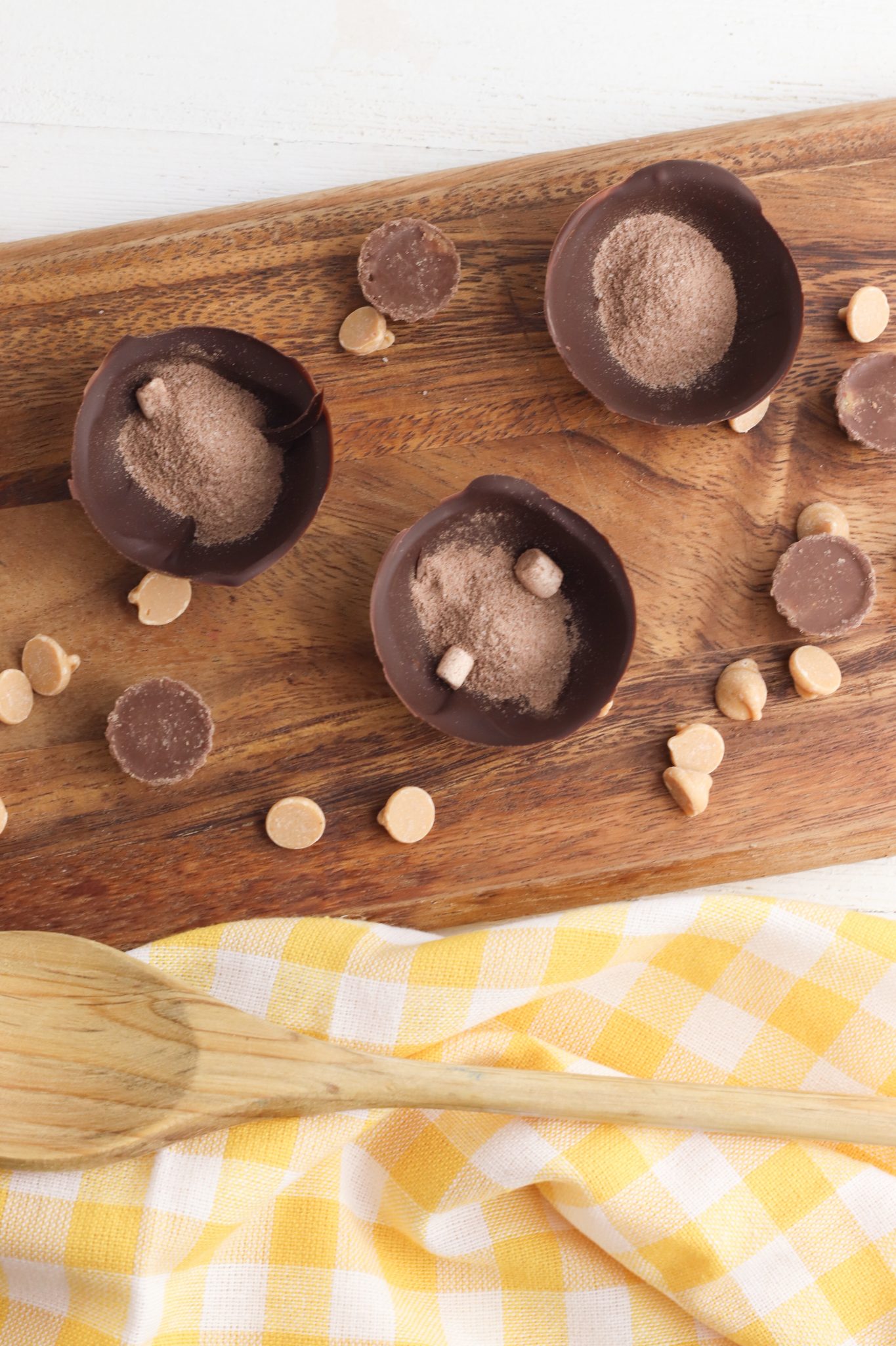 Peanut Butter Cup Hot Cocoa Bombs Recipe - {Not Quite} Susie Homemaker
