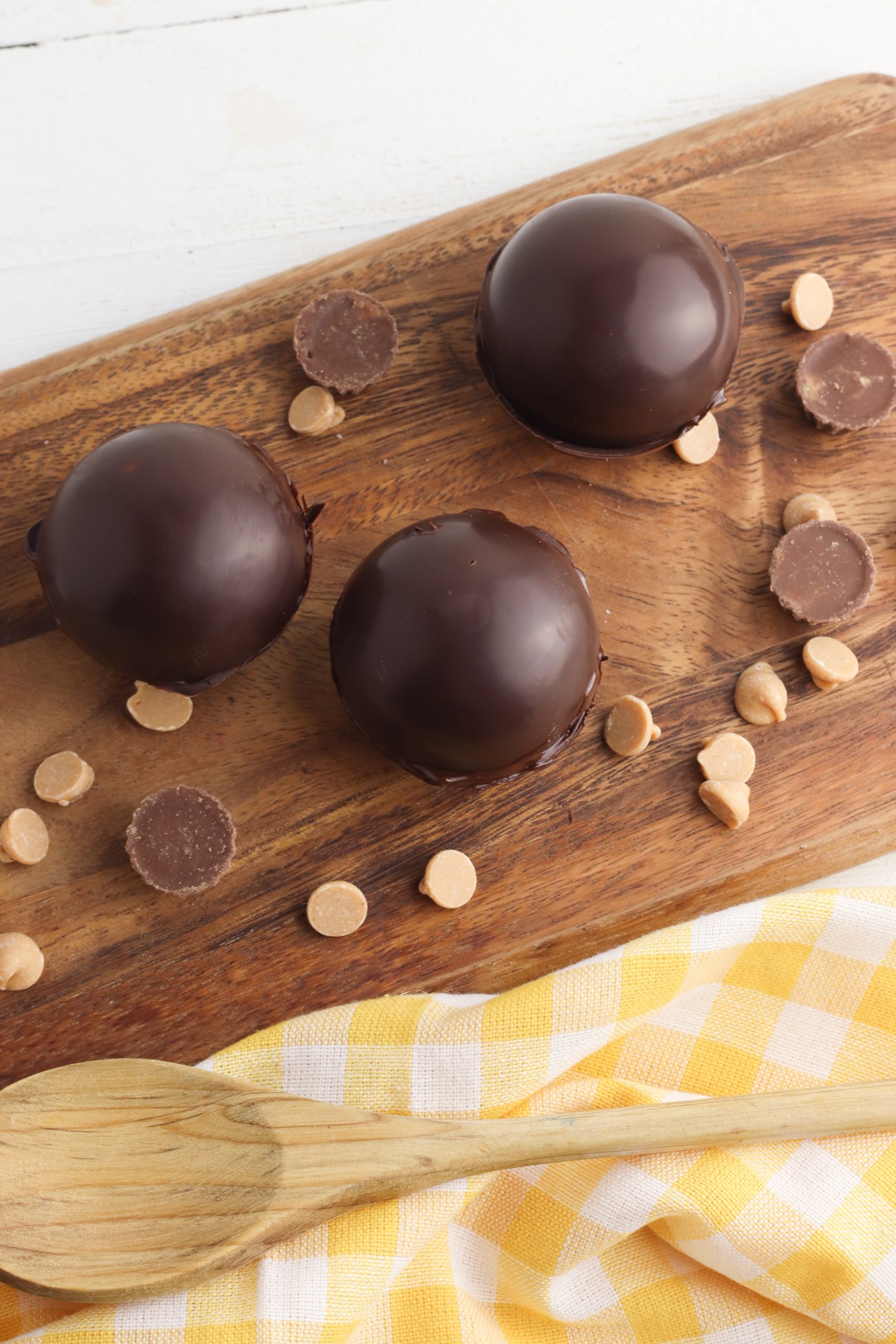 Peanut Butter Cup Hot Cocoa Bombs Recipe - {Not Quite} Susie Homemaker