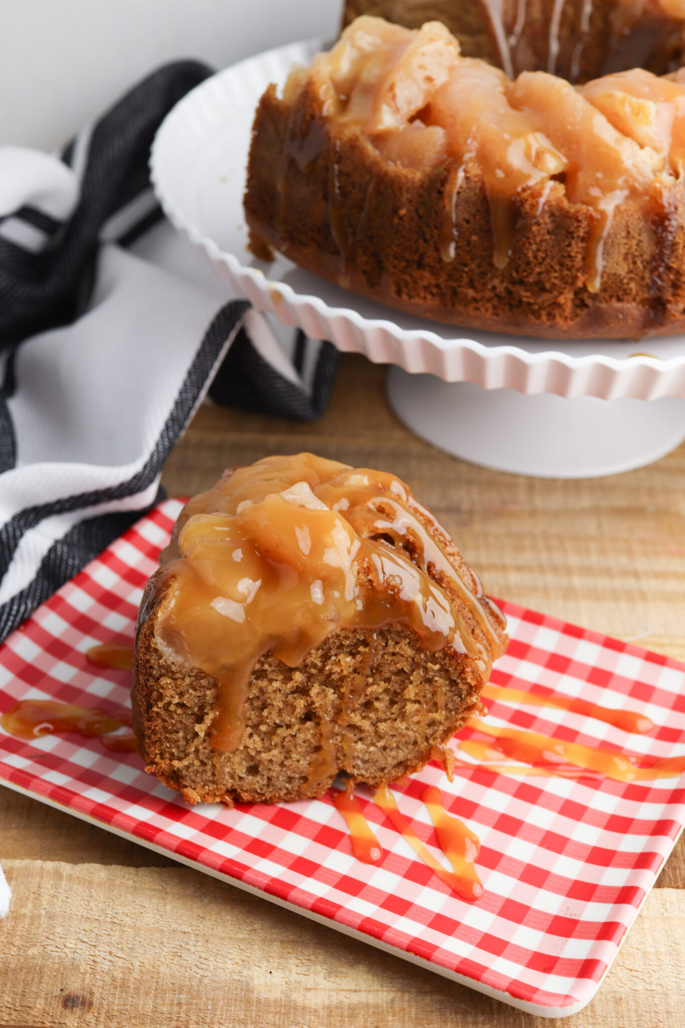 Caramel Apple Upside Down Cake Recipe {Not Quite} Susie Homemaker