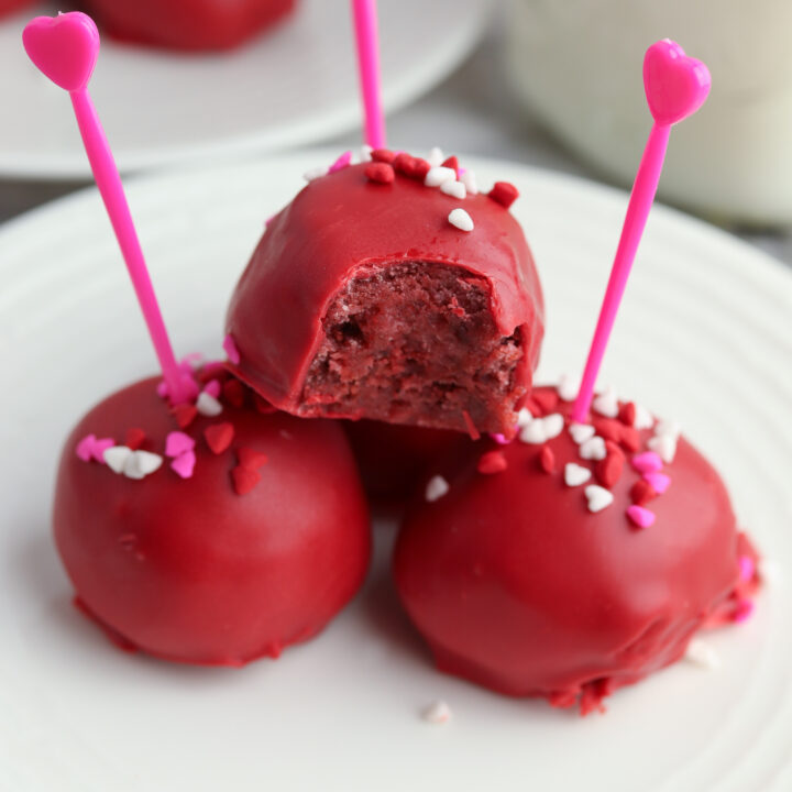 Red Velvet Cake Bites Recipe