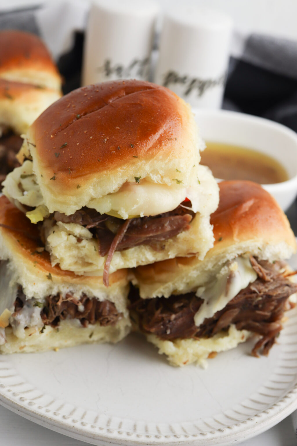 Slow Cooker Italian Beef Sliders Recipe {Not Quite} Susie Homemaker